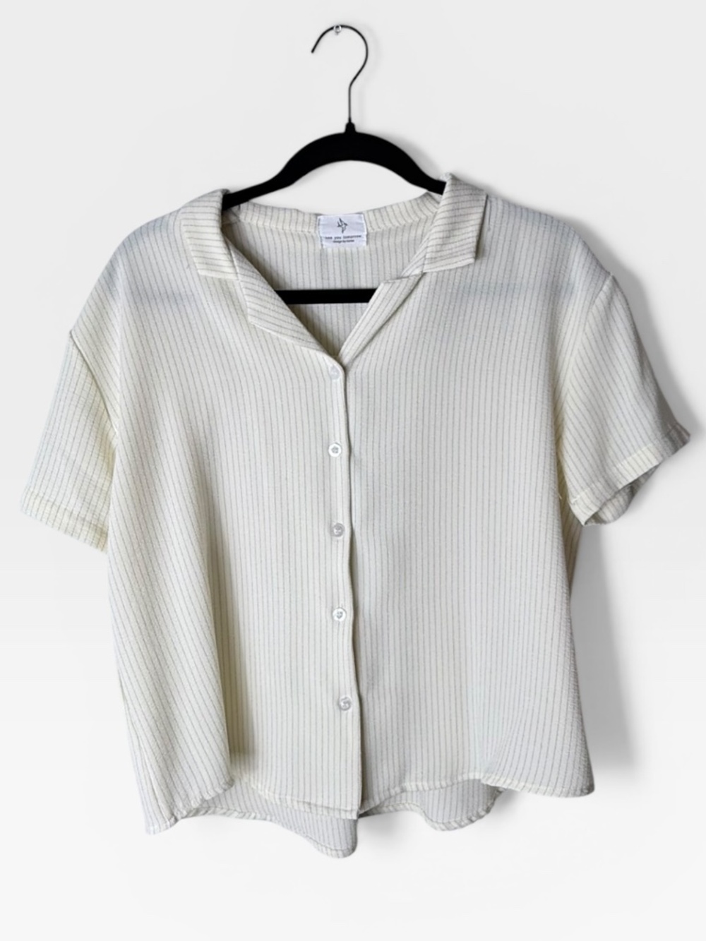 Light Cream Textured Button-Down Shirt - Short Sleeve